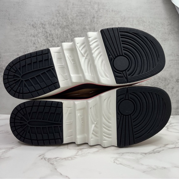 Nike Air Jordan 1 Retro Jester XX - Picture 16 of 16